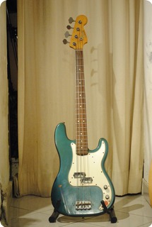 Fender Precision 1968 Lake Placid Blue