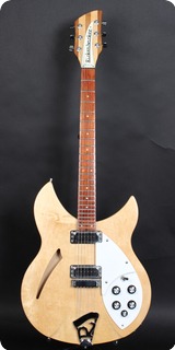 Rickenbacker 330