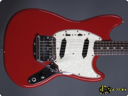 Fender Mustang 1966 Dakota Red