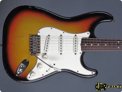 Fender Stratocaster 1965 3 Tone Sunburst