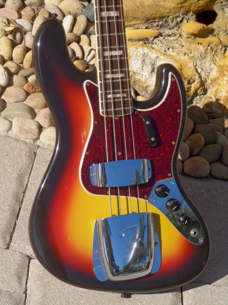 Fender Jazz Bass 1966 3 Tone Burst Bass For Sale Guitarbroker