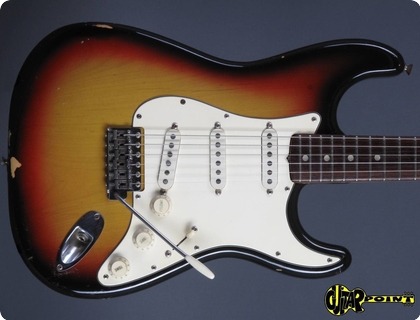 Fender Stratocaster 1971 3 Tone Sunburst