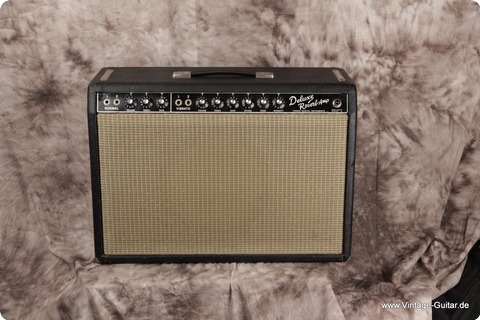 Fender Deluxe Reverb Amp Black Tolex