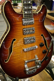 Hamer Usa Newport Custom 2005 Sunburst Flamed Maple