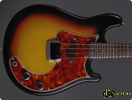 Fender Mandocaster 1966 3 Tone Sunburst