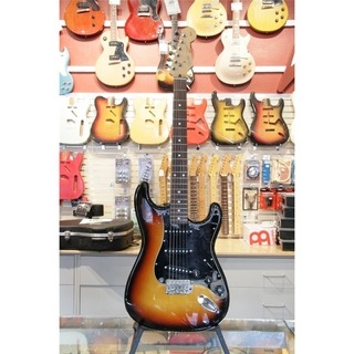 Fender Stratocaster Japan 3 Tone Sunburst