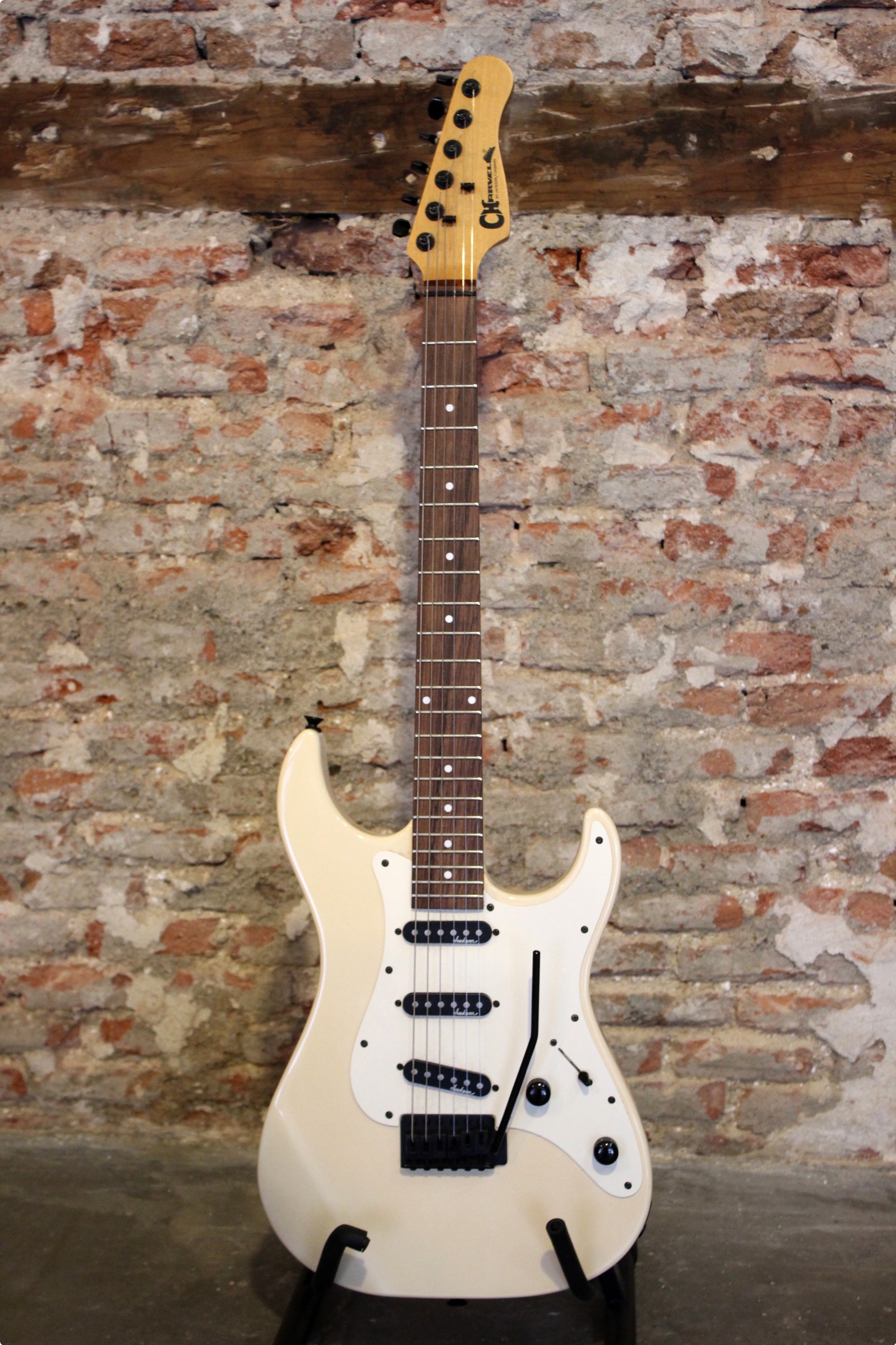 Actuator voorzichtig Zich afvragen Charvel CHS 1 1996 White Guitar For Sale Headbanger Rare Guitar