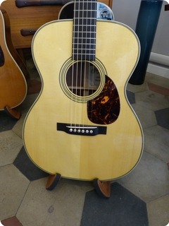 C.f. Martin On Hold!! Om 28 Marquis 2010 Natural