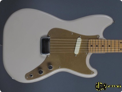 Fender Musicmaster 1959 Dessert Sand