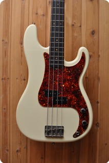 Fender Precision Bass 1965 Olympic White