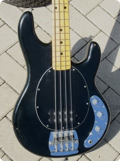 Musicman Stingray 1977 Black