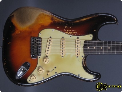 Fender Stratocaster 1961 3 Tone Sunburst