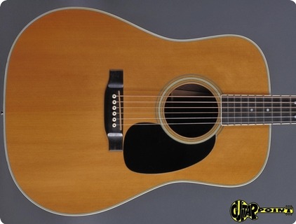 Martin D 35  1976 Natural