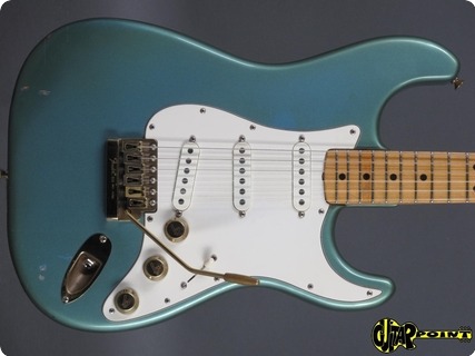 Fender Stratocaster 