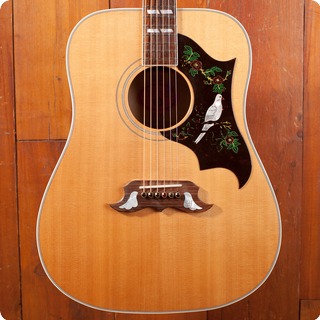 Gibson Dove 2002