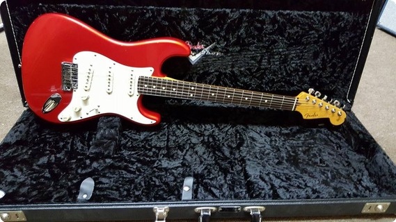 Fender Custom Shop Custom Deluxe Strat 2010 Candy Apple Red