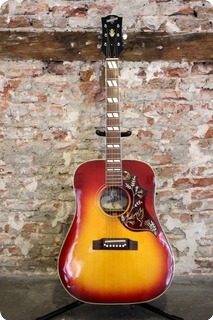 Conqueror Hummingbird 1970 Sunburst
