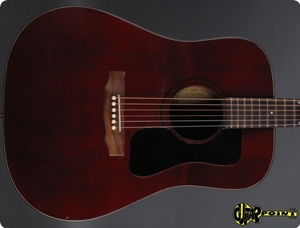 Guild D 25 Ch 1975 Cherry