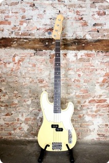 Fender Series Artist Mike Dirnt 2016
