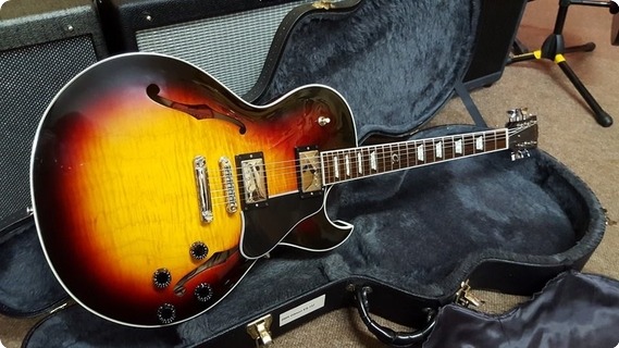 Gibson E137 2005 Three Tone Sunburst