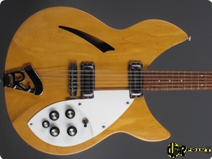 Rickenbacker 330 / 12 1966 Mapleglo (natural)