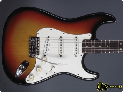 Fender Stratocaster 1971 3 Tone Sunburst