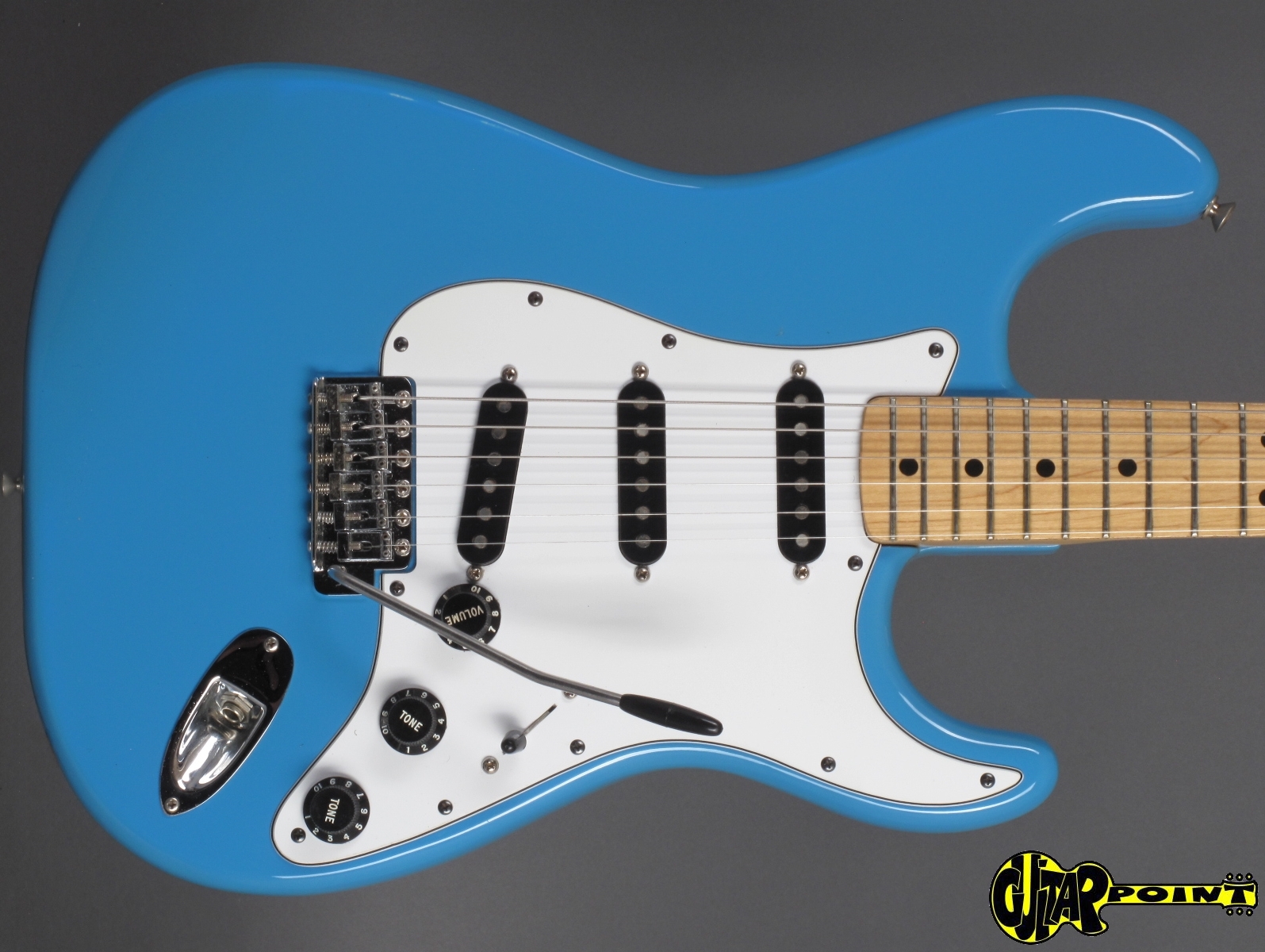 Fender Stratocaster International Series 1980 Maui Blue Guitar For