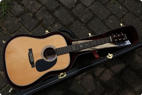 Martin D28 John Lennon 2016