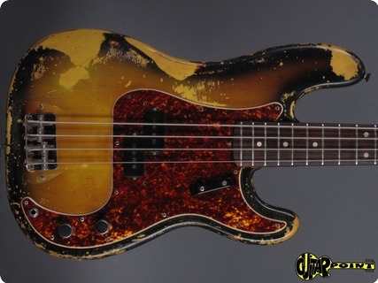 Fender Precision / P Bass 1968 3 Tone Sunburst
