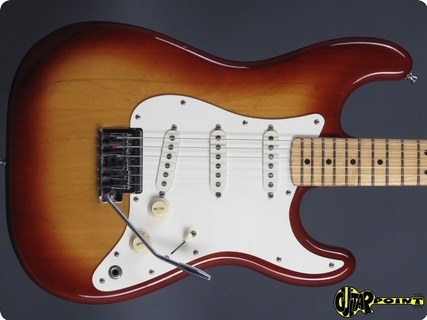 Fender Stratocaster 1983 Sienna Burst 