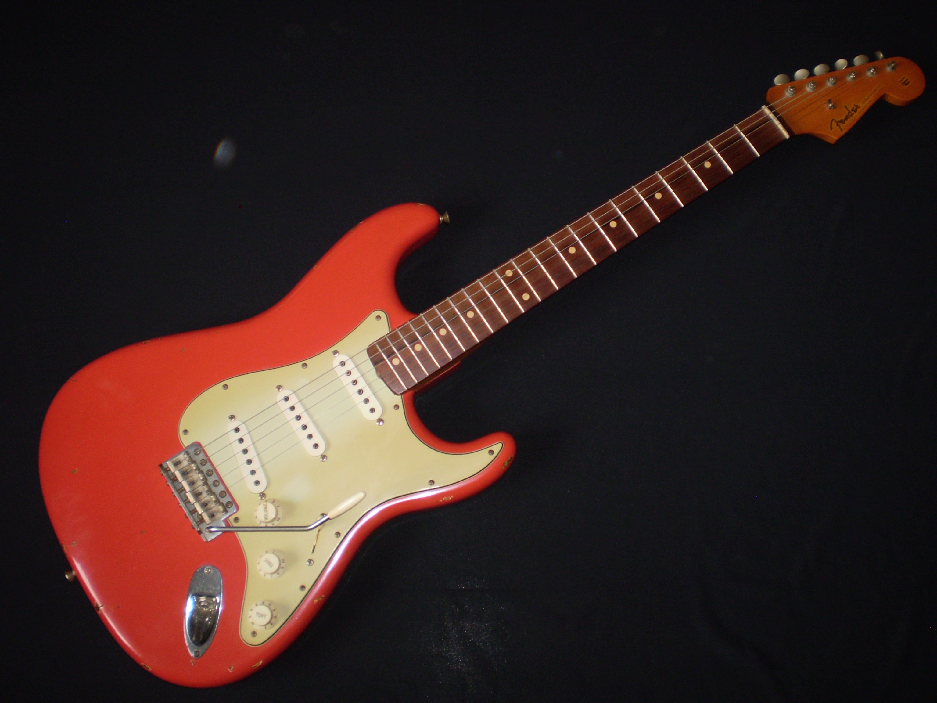 Fender Custom Shop 1960 Relic Stratocaster 2001 Fiesta Red Guitar For Sale Fender Custom Shop 1960 Relic Stratocaster 2001 Fiesta Red Guitar For Sale