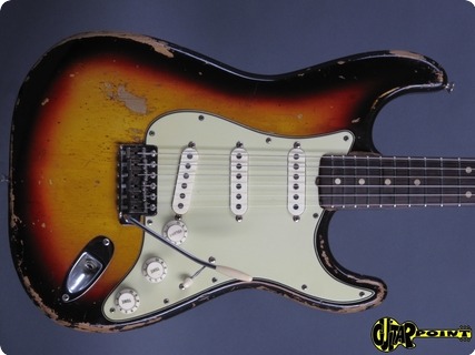 Fender Stratocaster 1962 3 Tone Sunburst