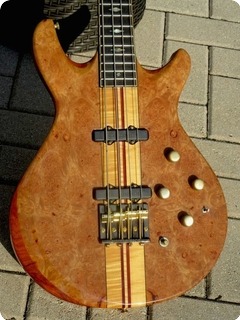 Moonstone Eclipse Deluxe Bass 1982