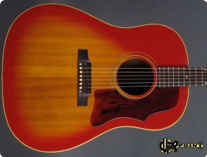 Gibson J 45 1967 Cherry Sunburst