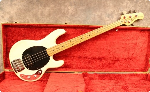 Music Man Stingray 1979 White 