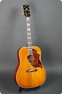 Gibson Hummingbird 1966 Cherry Sunburst