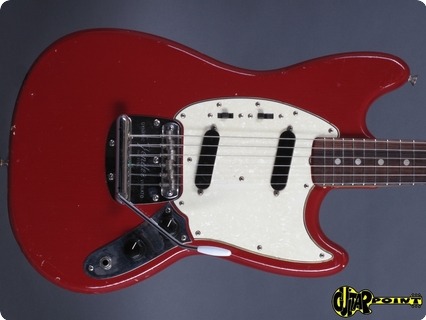 Fender Mustang / Abigail Ybarra Pu´s ! 1966 Dakota Red