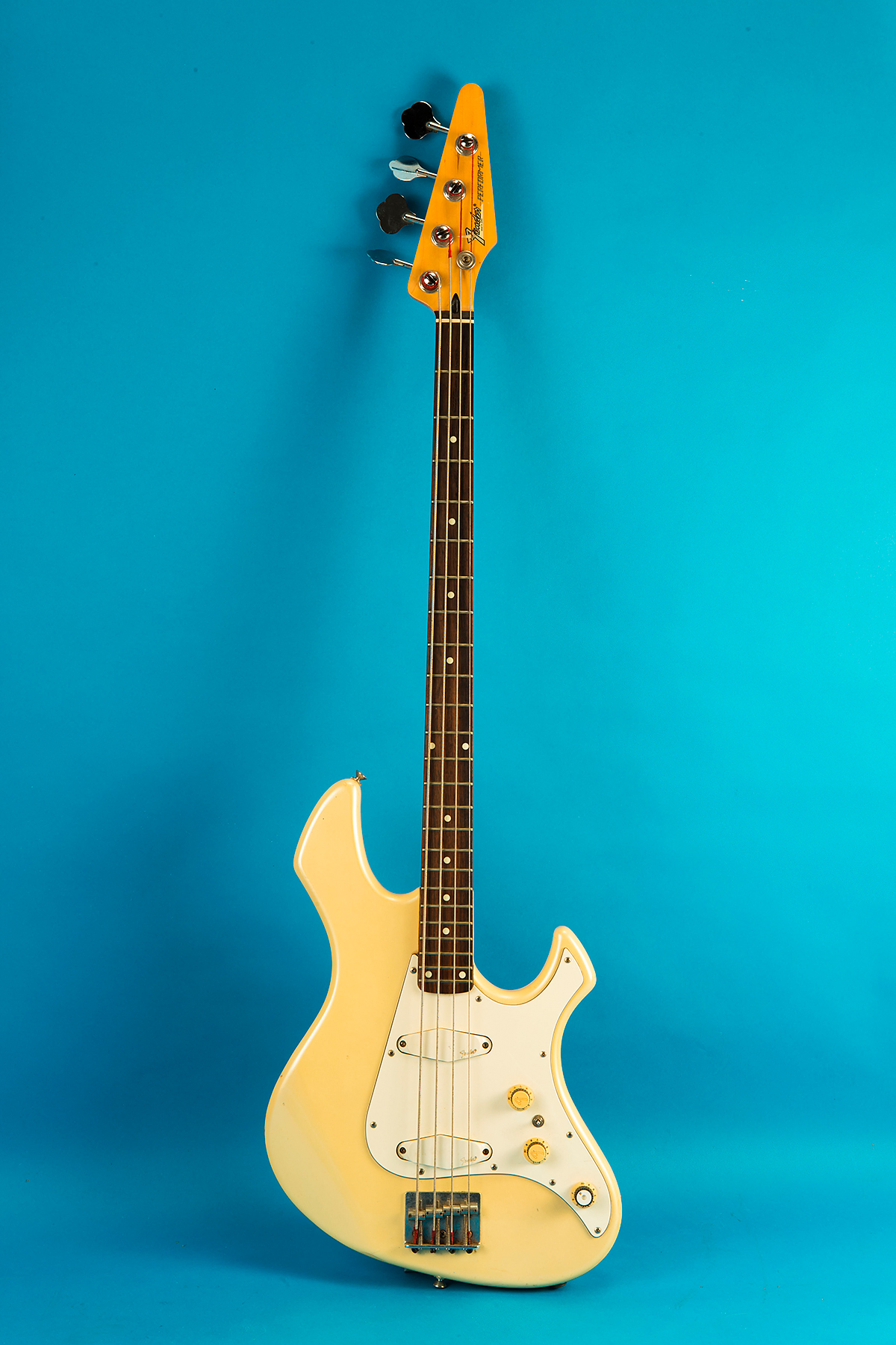 Fender Performer Bass 1985 White Bass For Sale Jay Rosen Music