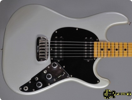 Music Man Sabre I 1979 Silvermetallic