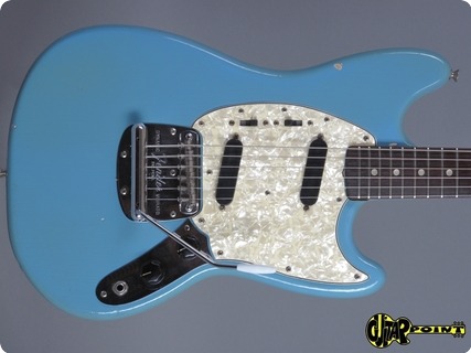 Fender Mustang 1966 Daphne Blue