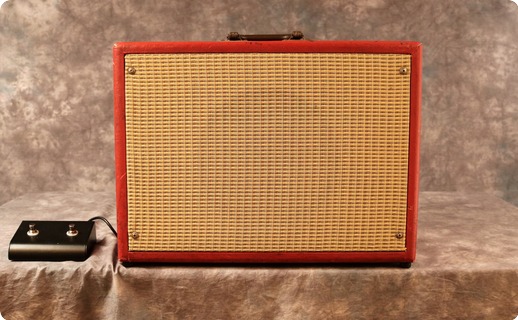 Supro S6422tr Tremo Verb  1966 Red Tolex