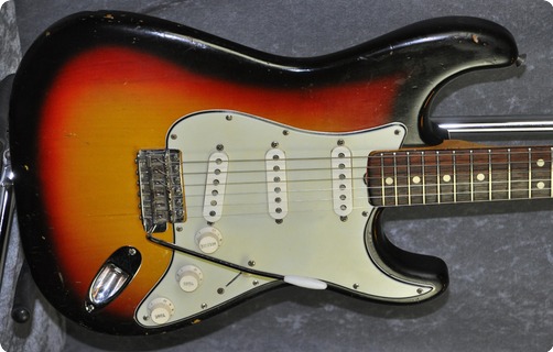 Fender Stratocaster (with Cites Certificate) 1965 Sunburst
