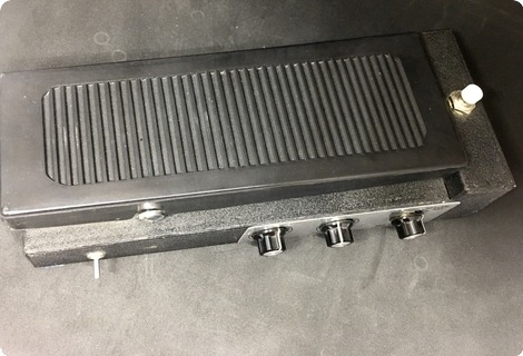 Shin Ei Companion Siren Surf Hurricane Wah Wah Volume