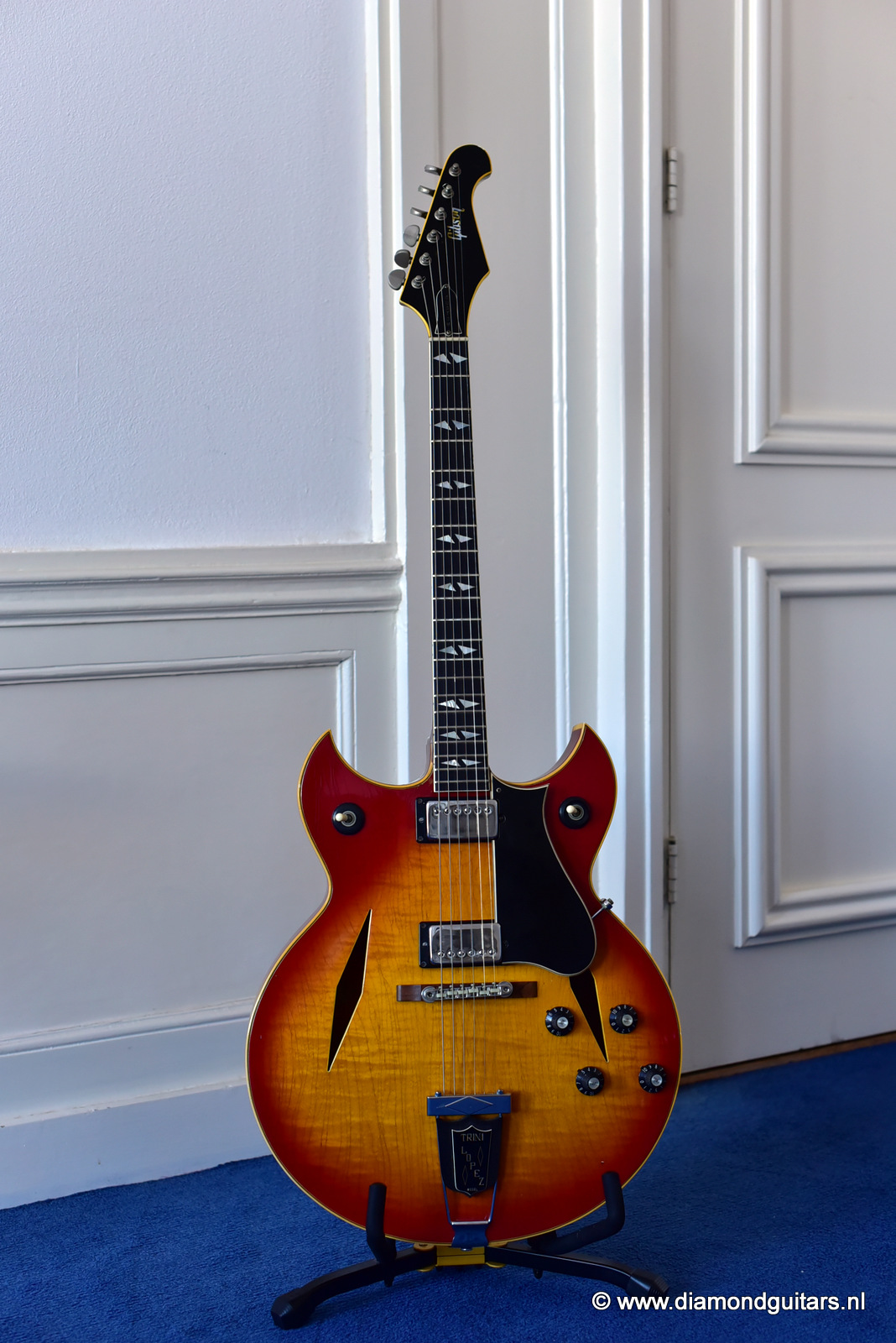 Gibson Trini Lopez Deluxe (1965) 1965 Cherryburst Guitar For Sale