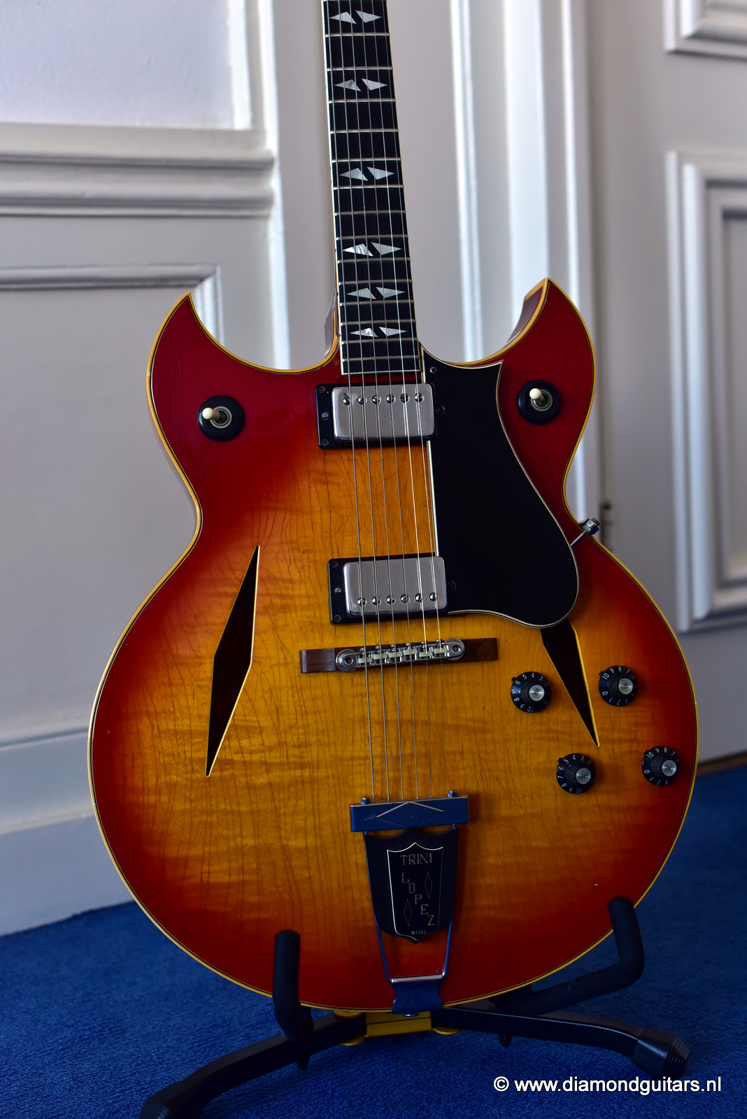 Gibson Trini Lopez Deluxe (1965) 1965 Cherryburst Guitar For Sale