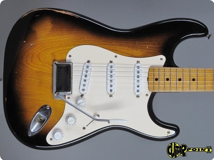 Fender Stratocaster  ´54 Features! 1955 2 Tone Sunburst
