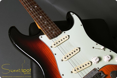 Fender Masterbuilt Custom Shop Stratocaster 20th Anniversary Steven Stern 2007 3 Tone Sunburst