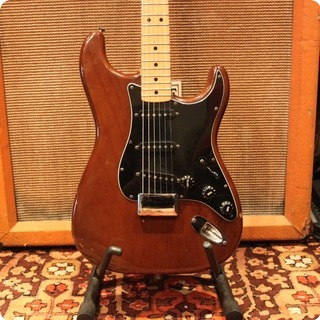 Fender Vintage 1977 Fender Usa Stratocaster Mocha Maple Guitar