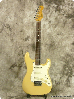 Fender Stratocaster Desert Tan