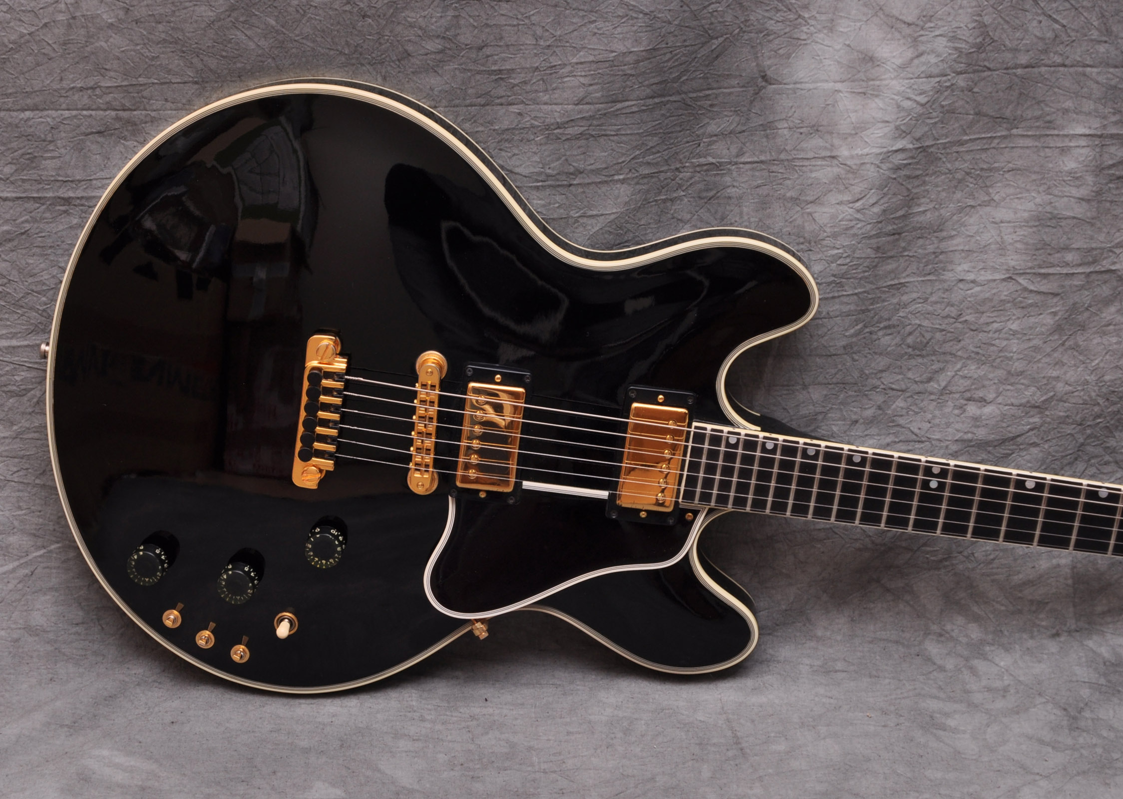 Gibson ES 335 Artist 1979 1979 Black Guitar For Sale Westend Music
